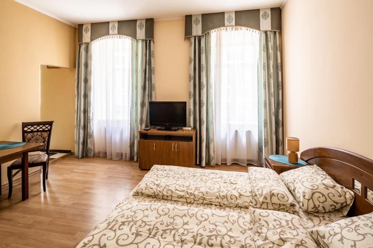 Next To Opera Apartment Львов Экстерьер фото