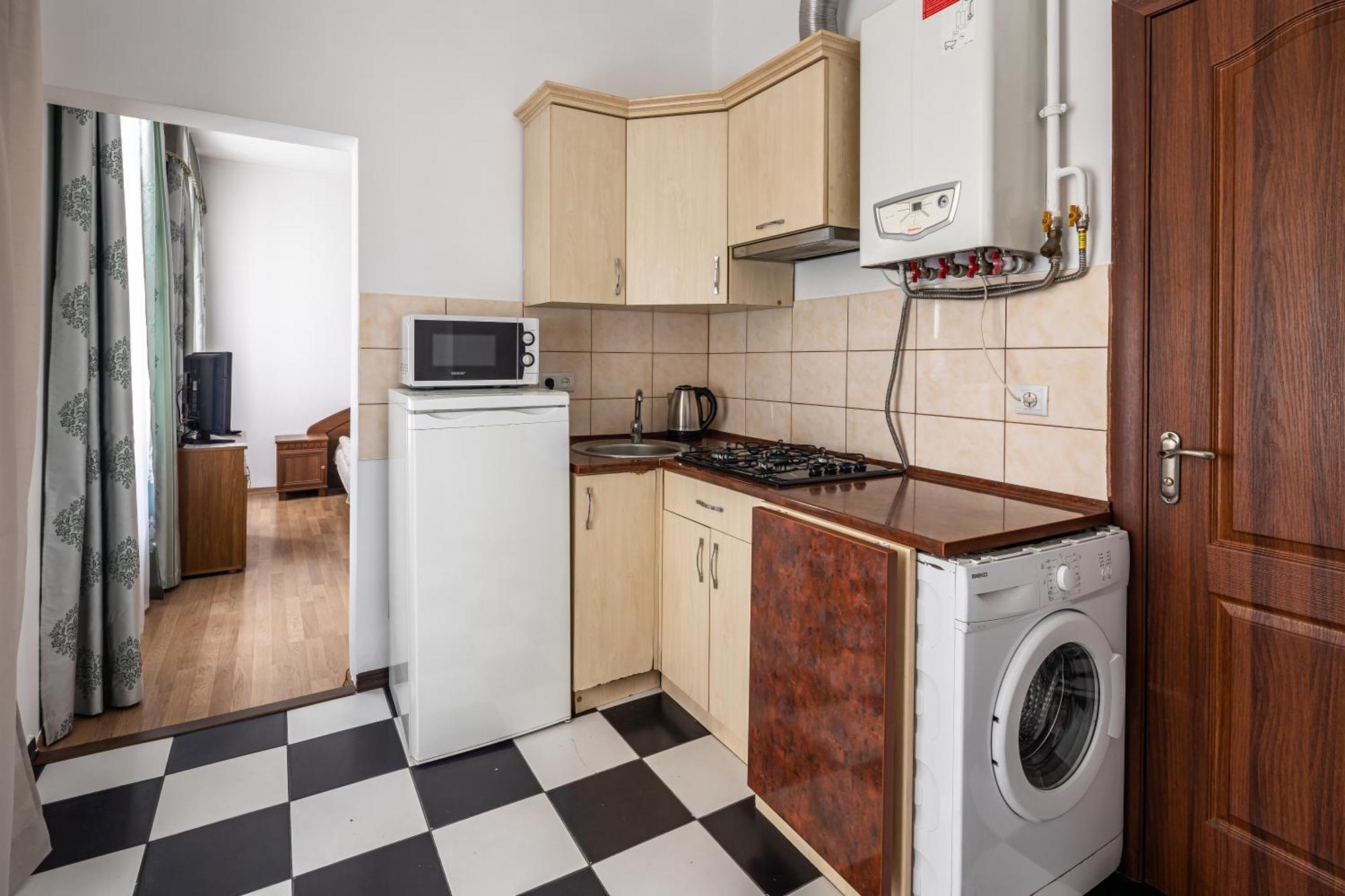 Next To Opera Apartment Львов Экстерьер фото