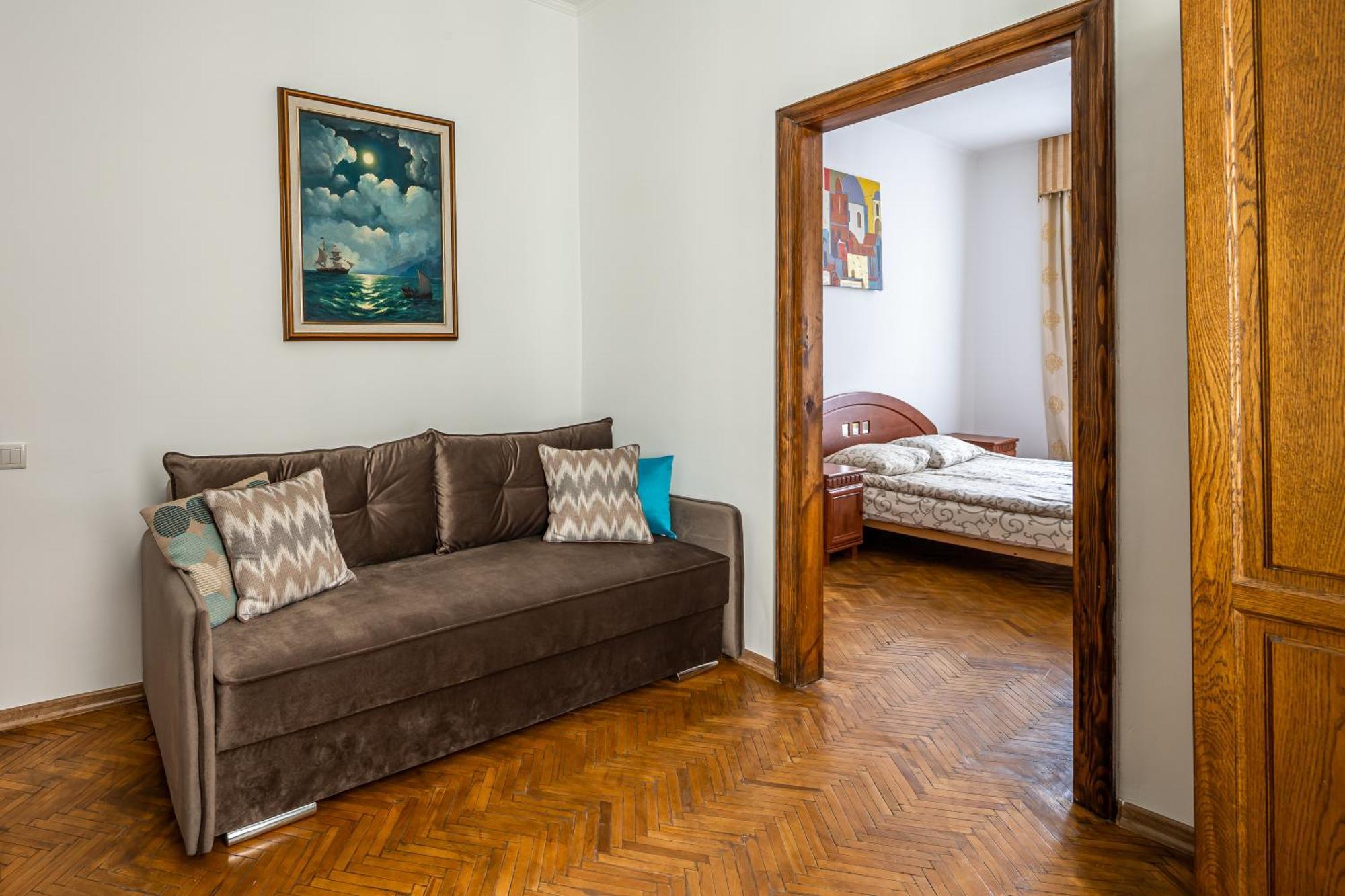 Next To Opera Apartment Львов Экстерьер фото