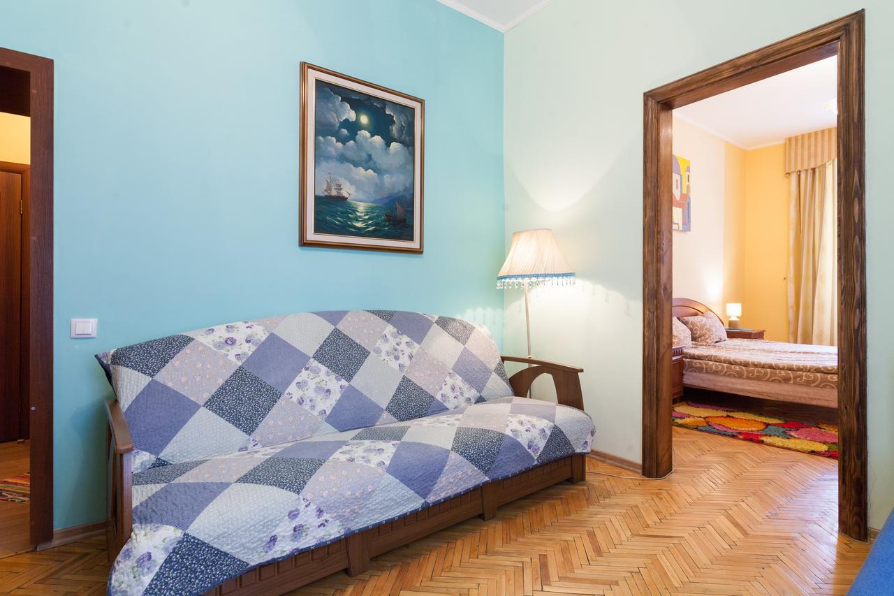 Next To Opera Apartment Львов Экстерьер фото